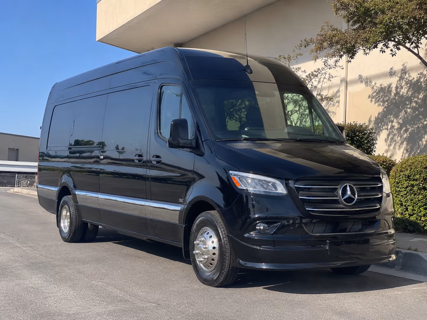 dearborn heights long distance transportation for every group size