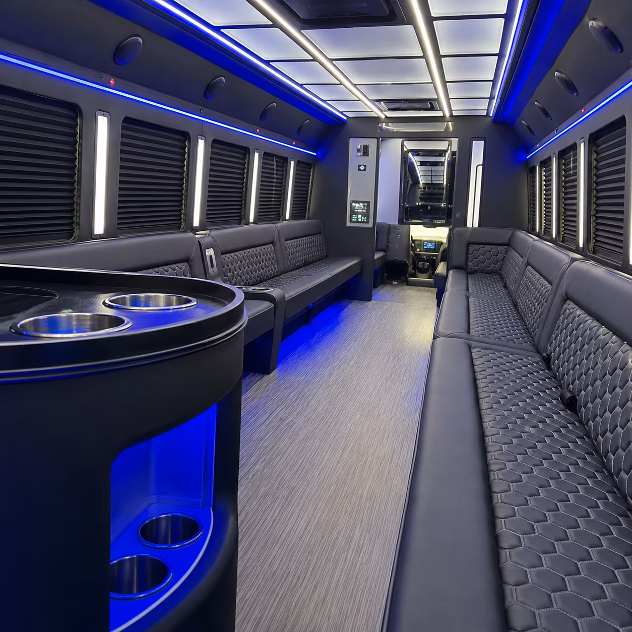 farmington hills bus rentals