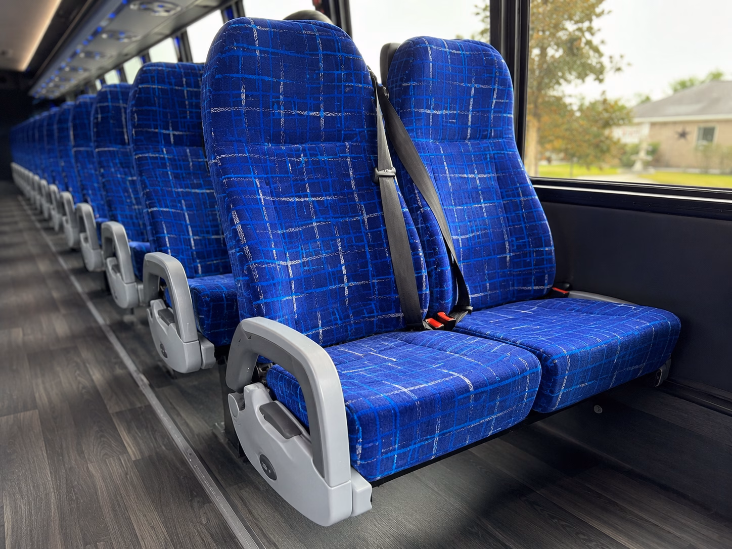 livonia charter bus service for corporate events in livonia