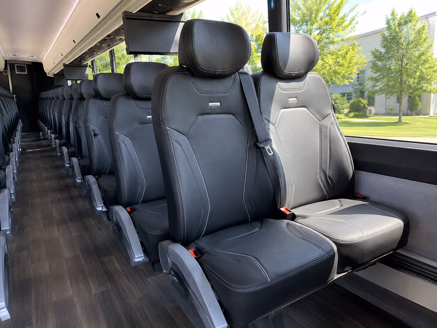 royal oak efficient private event charter bus rentals in royal oak
