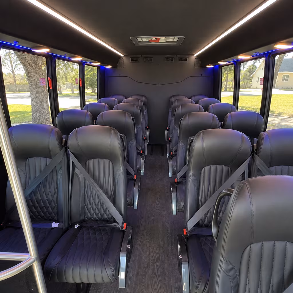 royal oak warren charter buses