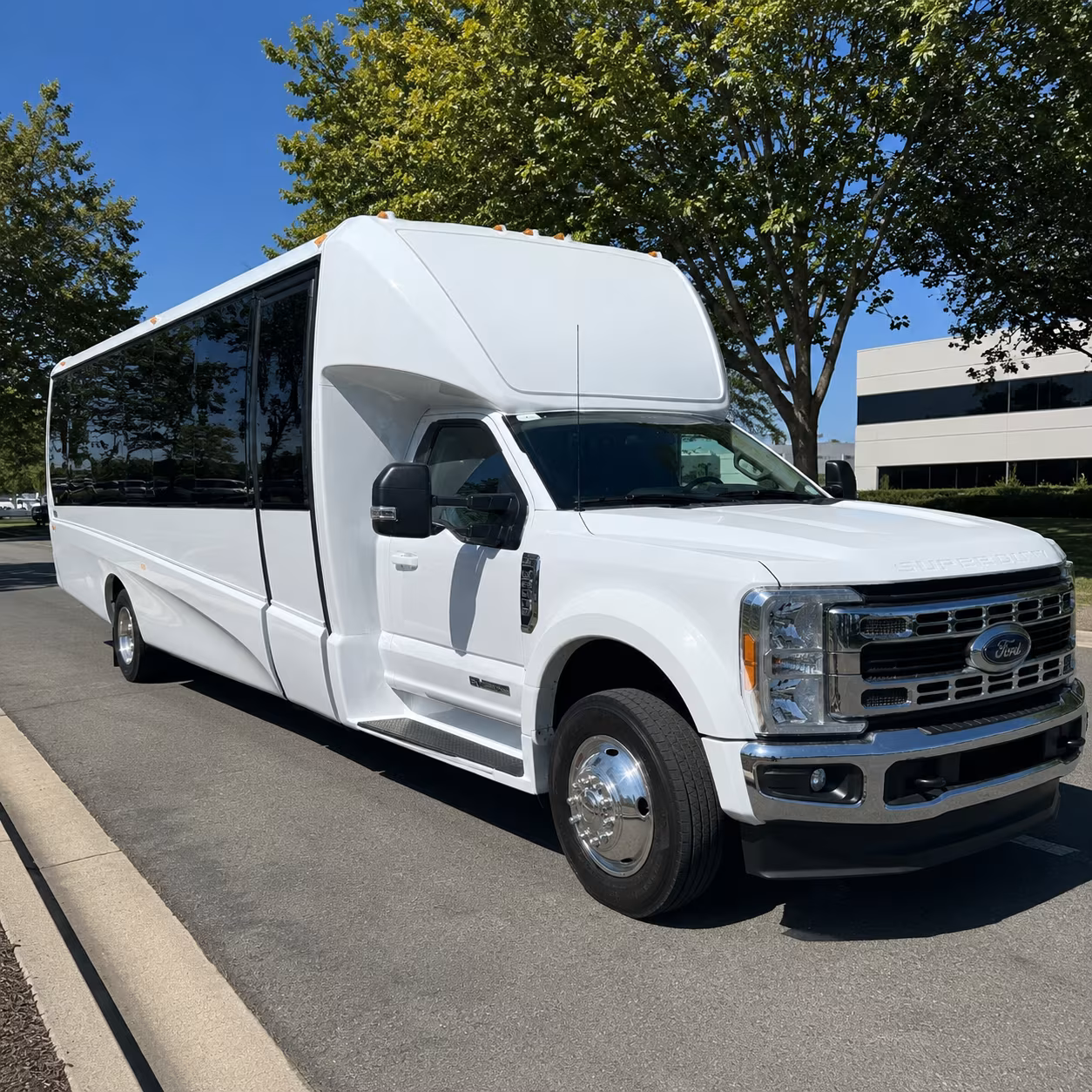 shuttle your guests between hotels and warren area banquet halls with ease