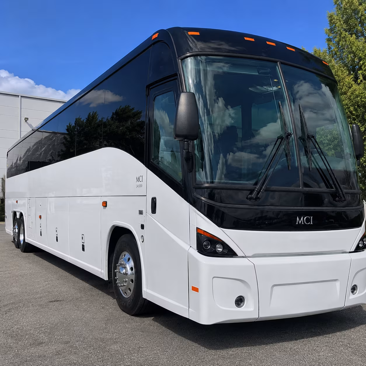 warrencharterbuscompany com is ready to get your warren group to nascar race weekends at michigan international speedway